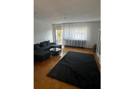 schöne 2 Zimmer Wohnung in 1. Etage, Balkon, große Küche - Bad Kreuznach