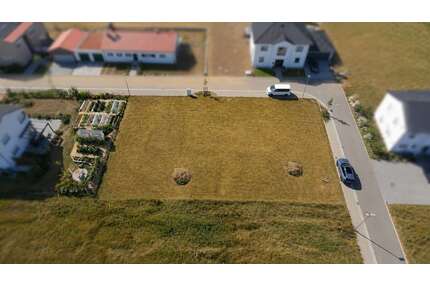 Grundstück zu verkaufen in Holzheim am Forst 220.000,00 € 880 m²