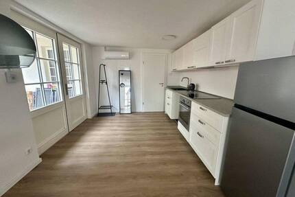 Moderne Maisonettewohnung mit eigenem Eingang, Terrasse und hochwertiger Einbauküche - Eppingen