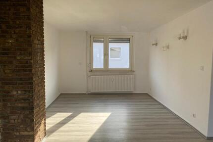 Ruhige 2-Zi-Wohnung in Oberhausen (64 m²) mit Terrasse (36 m²)