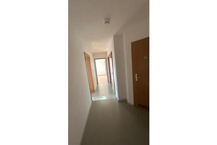 Wohnung zu vermieten - 1.300,00&nbsp;EUR Kaltmiete, ca.&nbsp; 75,00&nbsp;m&sup2; in Weilheim an der Teck (PLZ: 73235)