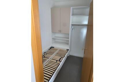 KLEINE 1,5 Zimmerwohnung für EINZELPERSON - Augsburg Innenstadt