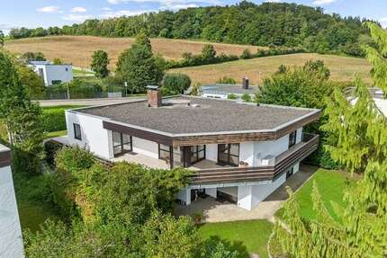 Haus zum Kaufen in Eichstätt 690.000,00 € 196.12 m²