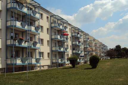 Wohnung zum Mieten in Gera 317,07 € 48.78 m²