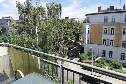 Wohnung zum Mieten in Halle 395,00 € 37.41 m²