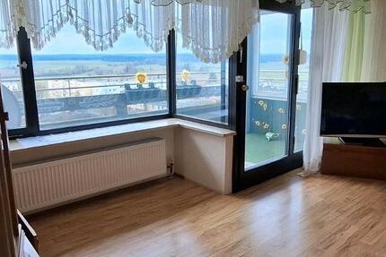 Ruhige 2,5 Zimmer-Whg. mit Mega-Ausblick - Amberg