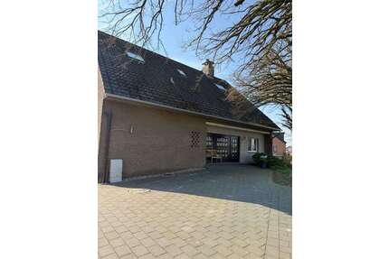 Haus zum Kaufen in Kamp-Lintfort 679.000,00 € 230 m²