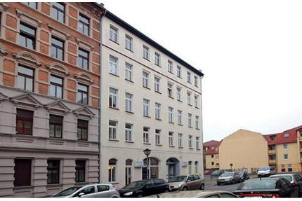 Schöne, helle 2-Zimmer-Wohnung mit Einbauküche und Tageslichtbad - Magdeburg Neue Neustadt