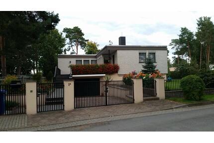 Bungalow in Wasserlage mit eigenem Steg - Groß Köris