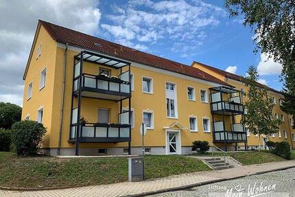 Helle 2-Raumwohnung mit Balkon, bei Einzug frisch renoviert - Zeitz