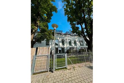 Moderne 2-Zimmer Gartenwohnung Neubau 2023 mit Garten & Terasse - Neufahrn bei Freising Mintraching-Grüneck