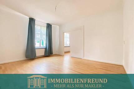 Schöne und helle 3 ZKDB Wohnung in gepflegtem Altbau mit viel Charme in Wuppertal-Cronenberg