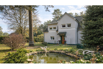 Wohntraum auf 2.572 m² Grundstück - Mehrgenerationenhaus mit Einliegerwohnung & 3 neuen Bädern - jetzt besichtigen! - Bestensee