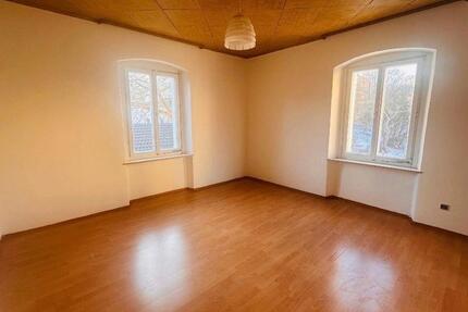 Schöne Altbauwohnung in Regzwischen Bahnhof und Universität - Regensburg Galgenberg