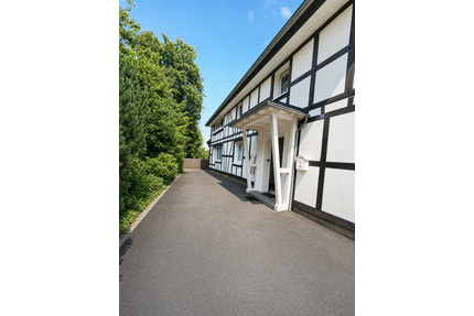 Haus zum Kaufen in Lindlar 299.000,00 € 190 m²