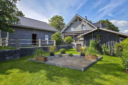Haus zum Kaufen in Much 1.260.000,00 € 283 m²