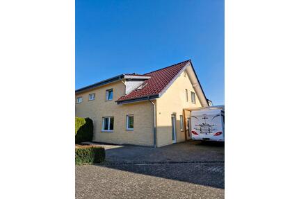 Doppelhaushälfte - Wohnen in bester Lage, Spielstraße & Sackgasse - Paderborn Elsen