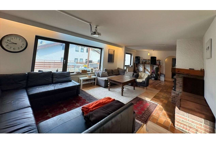 Haus zum Kaufen in Gärtringen 640.000,00 € 268 m²