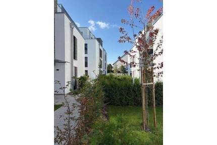 DEN FRÜHLING IM EIGENEN GARTEN GENIESSEN! Helle 3-Zi-Whg. mit Einbauküche und Privatgarten! Sie erhalten sogar den KfW-Zuschuss in Höhe von 26.250€! - Nürnberg Laufamholz