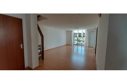 geräumige 3-Zimmer Wohnung von Privat, provisionsfrei - Sindelfingen Darmsheim