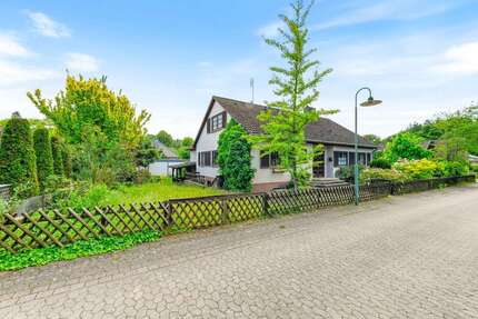 Haus zum Kaufen in Bienenbüttel 359.000,00 € 130.43 m²