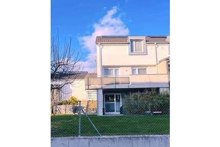 Exclusives KfW-55-Reiheneckhaus in Großmehring Ingolstadt