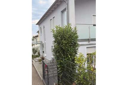 Haus zum Kaufen in Obertraubling 780.000,00 € 200 m²