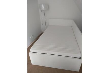 1 Zimmer Apartment - 700,00&nbsp;EUR Kaltmiete, ca.&nbsp; 38,00&nbsp;m&sup2; in Neunkirchen am Brand (PLZ: 91077)