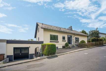 Haus zum Kaufen in Hadamar 469.000,00 € 214 m²