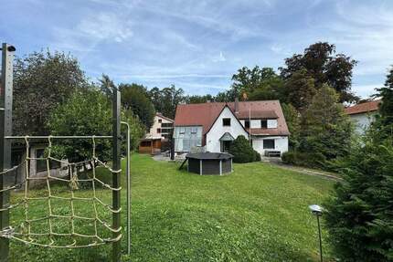 Großzügiges Grundstück in gefragter Wohnlage – Einfamilienhaus mit Potenzial in Rückersdorf