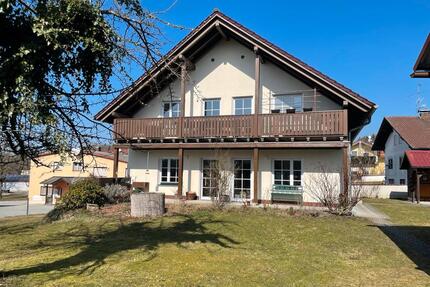 4-Zimmer-Wohnung in ruhiger Lage mit Terrasse - Deggendorf