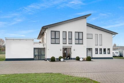 Plug & Play - Einrichten, eröffnen und loslegen - Büro Praxis im Gewerbegebiet - Winningen