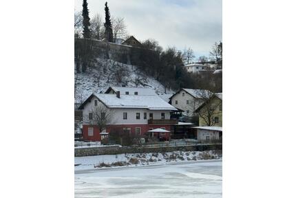 Einfamilienhaus auch als Zweifamilienhaus geeignet. - Reichenbach