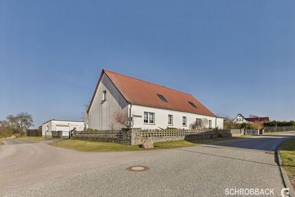 Doppelhaus in Arensdorf mit zusätzlichem Bauland und freiem Blick ins Grüne - Steinhöfel