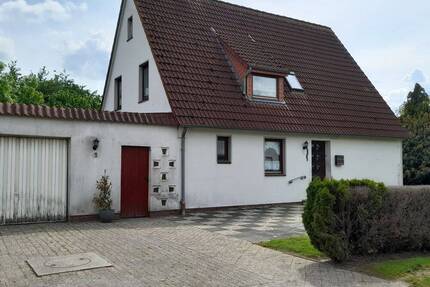 Gemütliches Einfamilienhaus mit viel Potenzial im schönen Burgdorf Ovelgönne