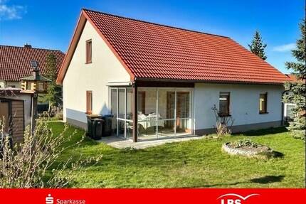 Familienparadies mit Garten und Garage - Falkenstein