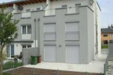 Reiheneckhaus Energie-Effizienshaus 85 in 91154 Roth von Privat