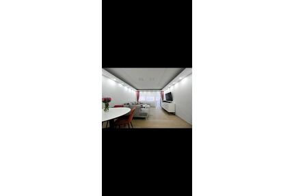 Helle 3,5-Zimmer-Wohnung mit sonnigen Balkon und moderner EBK! - Plochingen