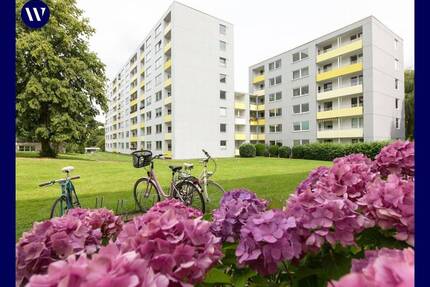 Wohnen im Grünen! Renovierte 3-Zimmer-Wohnung mit Balkon + Tageslichtbad, guter Schnitt + Stellplatz - Bielefeld Innenstadt