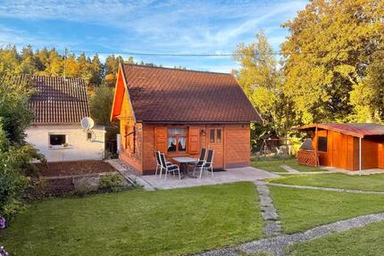 Ferien- Wochenend- Gartenhaus - 119.000,00&nbsp;EUR Kaufpreis, ca.&nbsp; 34,00&nbsp;m&sup2; in Villingen-Schwenningen (PLZ: 78056)