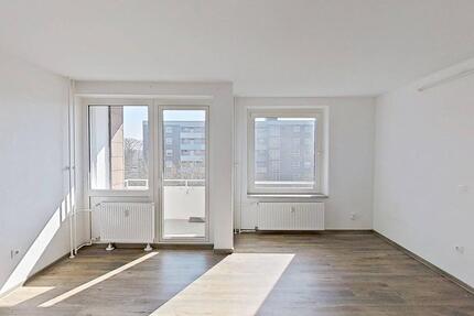 Renoviertes Apartment: 1-Zimmer mit Tageslichtbad & Balkon - Hannover Herrenhausen-Stöcken