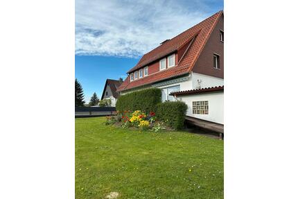 Schöne 4-Zimmer-Wohnung mit Garten und Stellplatz - Osterode am Harz