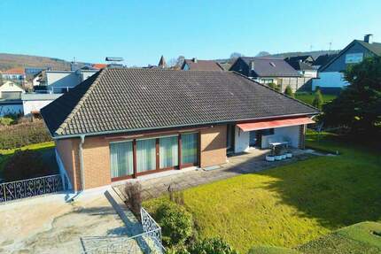 Großzügiges Einfamilienhaus mit Gartenidylle in ruhiger Wohnlage von Kaufungen