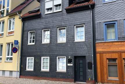 Zentral gelegenes Einfamilienhaus mit Einliegerwohnung und großer Terrasse - Eisenach