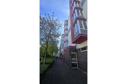 Sonniges Wohnglück in Derendorf, gepflegte 2 Zimmer-Wohnung, 2 Südbalkone & Tiefgarage - Düsseldorf
