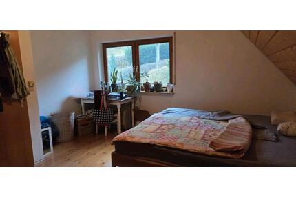 großes Zimmer in geräumiger Wohngemeinschaft - Sasbachwalden