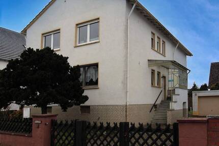 Viel Platz zum Wohlfühlen - Zweifamilienhaus mit großem Garten in ruhiger Lage - Erzhausen