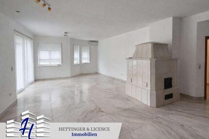 Exklusive 3-Zimmer-Wohnung mit 125 m², Terrasse, Garten & Doppelgarage - neuwertiger Zustand in Kitzingen