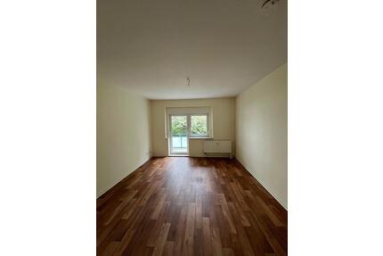 2,5-Zimmer-Wohnung mit Balkon & Einbauküche in Cottbus