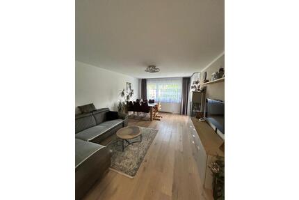 Top renovierte 4 Zimmer Wohnung - Böblingen Dagersheim